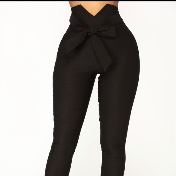 Fashion Nova Pants - Knot tie pants